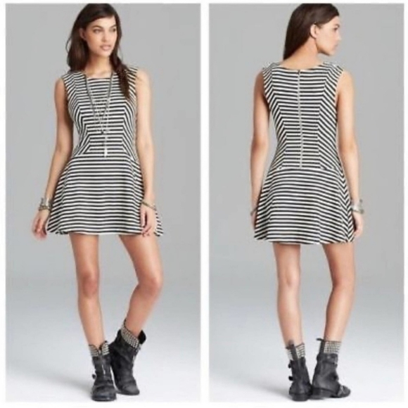 Free People Dresses & Skirts - 🎉 Host Pick 🎉 Free People Black & Off-White Cha Cha Fit & Flare Dress - M